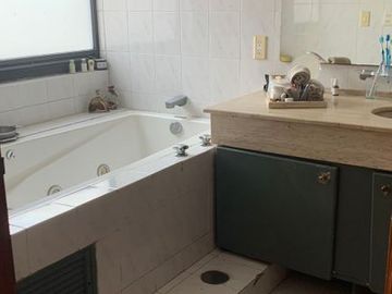 CASA EN VENTA EN PASEO DE LOS CISNES EN METEPEC