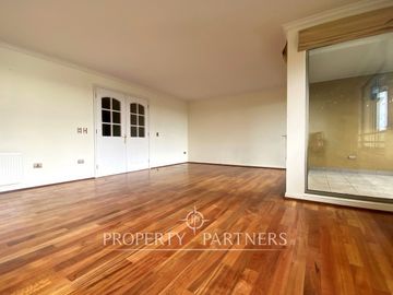 Andalué departamento dúplex con vista a la laguna
