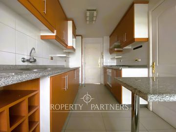 Andalué departamento dúplex con vista a la laguna