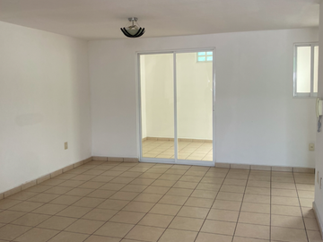 Casa en Venta, Fraccionamiento La Joya, Toluca.