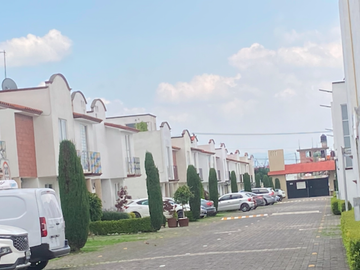 Casa en Venta, Fraccionamiento La Joya, Toluca.