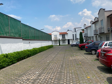 Casa en Venta, Fraccionamiento La Joya, Toluca.