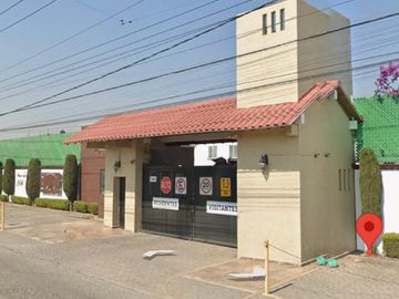Casa en Venta, Fraccionamiento La Joya, Toluca.