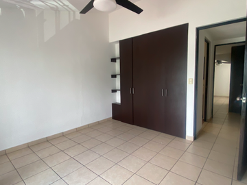 Casa en Venta, Fraccionamiento La Joya, Toluca.