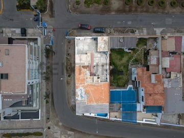 Se vende Casa de Playa frente al mar, en las Palmeras en el San Bartolo Norte