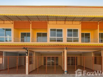 2 Bedroom Townhouse for sale in Nai Wiang, Phrae