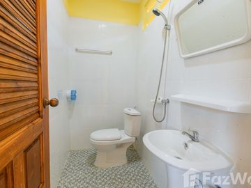 2 Bedroom Townhouse for sale in Nai Wiang, Phrae