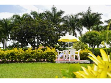 VENTA DE CASA CAMPESTRE EN MONTENEGRO, QUINDO, COLOMBIA