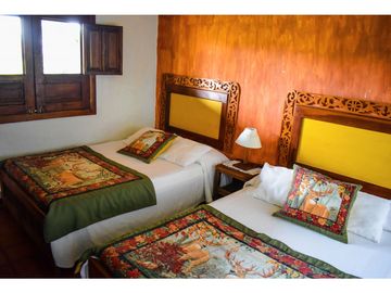 VENTA DE CASA CAMPESTRE EN MONTENEGRO, QUINDO, COLOMBIA