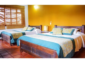 VENTA DE CASA CAMPESTRE EN MONTENEGRO, QUINDO, COLOMBIA