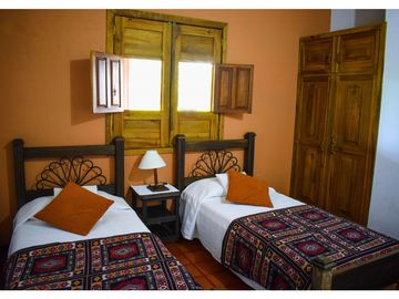 VENTA DE CASA CAMPESTRE EN MONTENEGRO, QUINDO, COLOMBIA