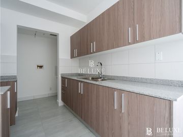 VENDO APARTAMENTO CON VISTA AL MAR EN SAN FRANCISCO, PH ASTRE (P)