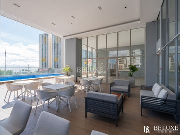 VENDO APARTAMENTO CON VISTA AL MAR EN SAN FRANCISCO, PH ASTRE (P)
