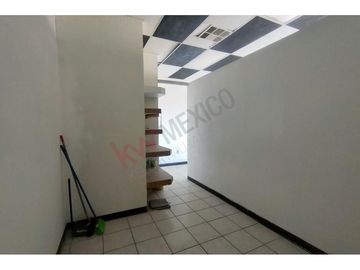 Local comercial en 2do piso. San Lorenzo Juárez Chih.
