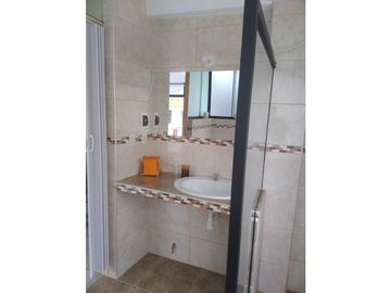 Huanchaco Trujillo vendo casa de 2 pisos con local en primer piso