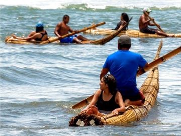 Huanchaco Trujillo vendo casa de 2 pisos con local en primer piso