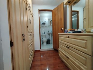 Vendo hermosa casa en conjunto cerrado dos niveles en Makro