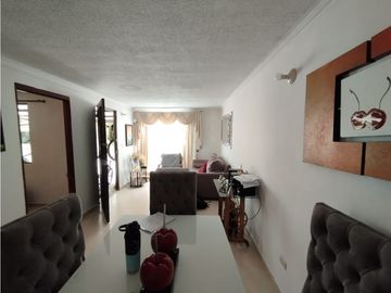 Vendo hermosa casa en conjunto cerrado dos niveles en Makro