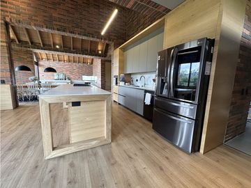 CASA EN VENTA EN ALTO DE LAS PALMAS ENVIGADO
