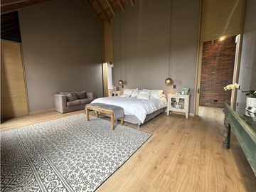 CASA EN VENTA EN ALTO DE LAS PALMAS ENVIGADO