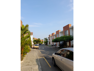 VENDO CASA ALFAGUARA JAMUNDI  W7997888SL