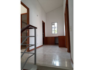 VENDO CASA ALFAGUARA JAMUNDI  W7997888SL