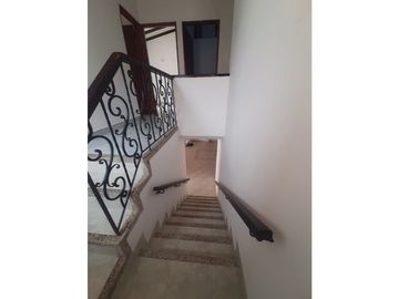 VENTA CASA ESQUINERA CONJUNTO  MELENDEZ CALI  W7998087SL