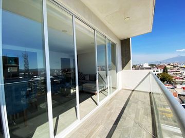 Venta departamentos en StaciaZur Towers, a 1 min. de Medicina de la BUAP con alberca