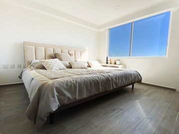 Venta departamentos en StaciaZur Towers, a 1 min. de Medicina de la BUAP con alberca