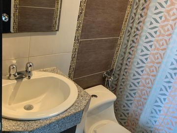 Venta departamento de 2 dorm , 116M2 frente al mar, Salinas $100.000