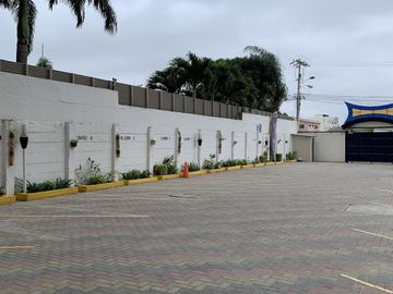 Venta departamento de 2 dorm , 116M2 frente al mar, Salinas $100.000