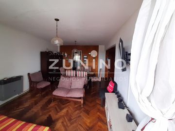 Departamento cuatro ambientes a la venta en San Miguel