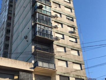 Departamento cuatro ambientes a la venta en San Miguel
