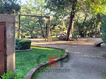 Casa en Venta en CASA EN COMUNIDAD CASTILLO VELASCO/FULL EQUIPADA/LAS CONDES