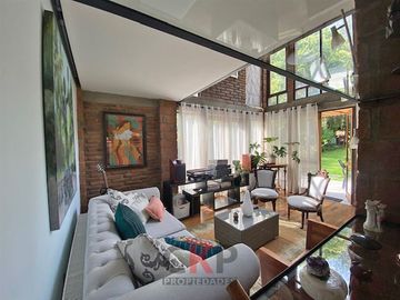 Casa en Venta en CASA EN COMUNIDAD CASTILLO VELASCO/FULL EQUIPADA/LAS CONDES