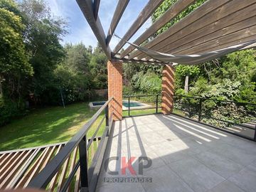 Casa en Venta en CASA EN COMUNIDAD CASTILLO VELASCO/FULL EQUIPADA/LAS CONDES