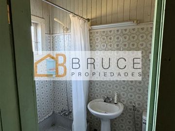 Casa en Venta en Esquina calle Yungay (Ruta 203) con Av. Centenario