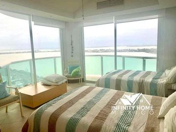 Departamento en venta o renta frente al mar zona hotelera