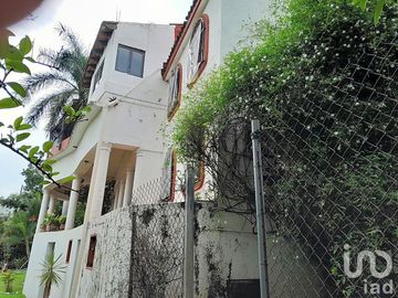 OPORTUNIDAD, BAJA DE PRECIO, CASA ESTILO TOSCANO EN TEZOYUCA  MORELOS