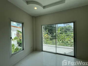 2 Bedroom Townhouse for sale in Chalong, Phuket