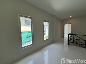 2 Bedroom Townhouse for sale in Chalong, Phuket