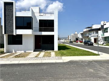 Casa en Explanada Sur Agua Esquina, Pachuca, Hgo.