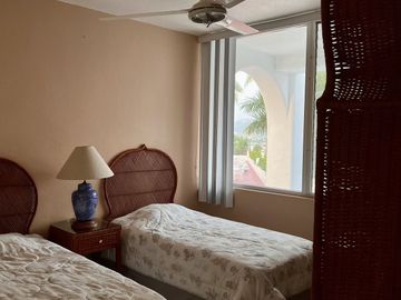 Hermosa vista en Condominios El Faro, excelente ubicación en medio de todo!