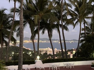 Hermosa vista en Condominios El Faro, excelente ubicación en medio de todo!