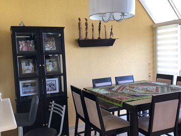 En Parque La Gloria, 3 Recamaras, 2.5 Baños, Alberca, Jardín, Jacuzzi, Seguridad