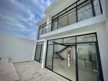 Casa en Fraccionamiento las Brisas