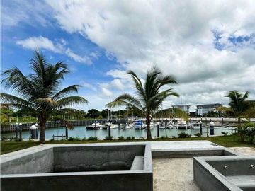 Se vende casa en Buenaventura - Rio Hato Panamá.