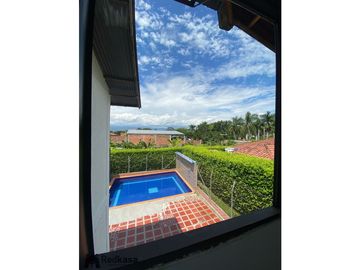 VENTA CASA EN CONJUNTO RESIDENCIAL RANCHO CHICO ANDALUCA VALLE.