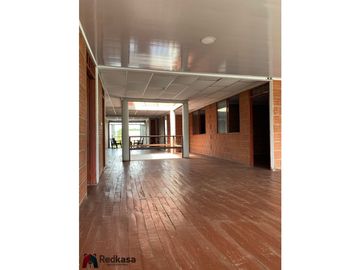 VENTA CASA EN CONJUNTO RESIDENCIAL RANCHO CHICO ANDALUCA VALLE.