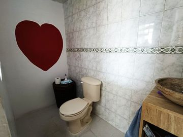 Casa en venta en Jardines de San Manuel, a sólo una calle del Colegio Oriente